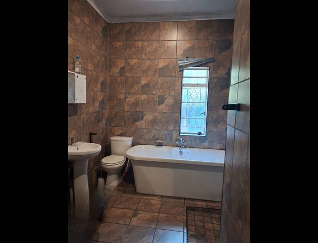 3 BEDROOM HOUSE FOR SALE IN PEACEHAVEN